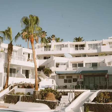 Διαμέρισμα Sol - Cozy Apartment, Communal Pool *