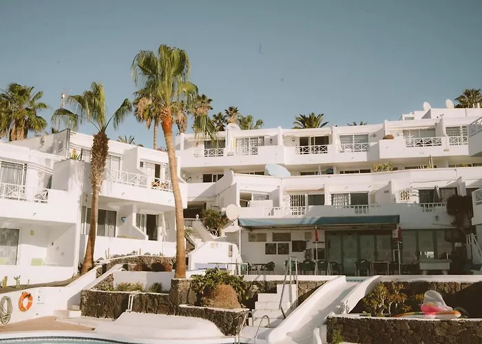 Διαμέρισμα Sol - Cozy Apartment, Communal Pool *